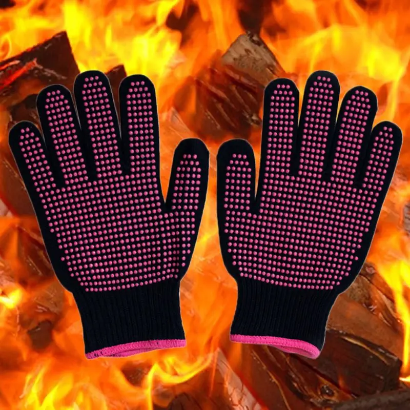 

A 300 Centigrade Heat Resistant BBQ Gloves Cotton Silicone Non-Slip Hair Styling