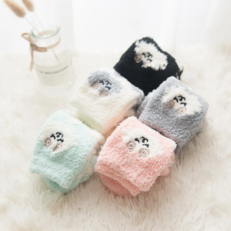 

3 Pairs New Winter Models Plus Velvet Thick Warm Socks Female Cartoon Cute Coral Christmas Socks Sheep Print Lovely Women Socks