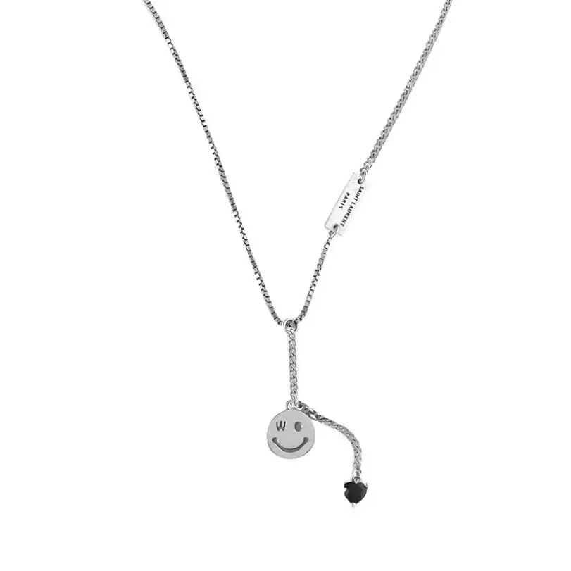 

925 Sterling Silver Retro Smiley Round Card Pendant Necklace For Women Trend Clavicle Chain Jewelry Birthday Party Gifts SAN297