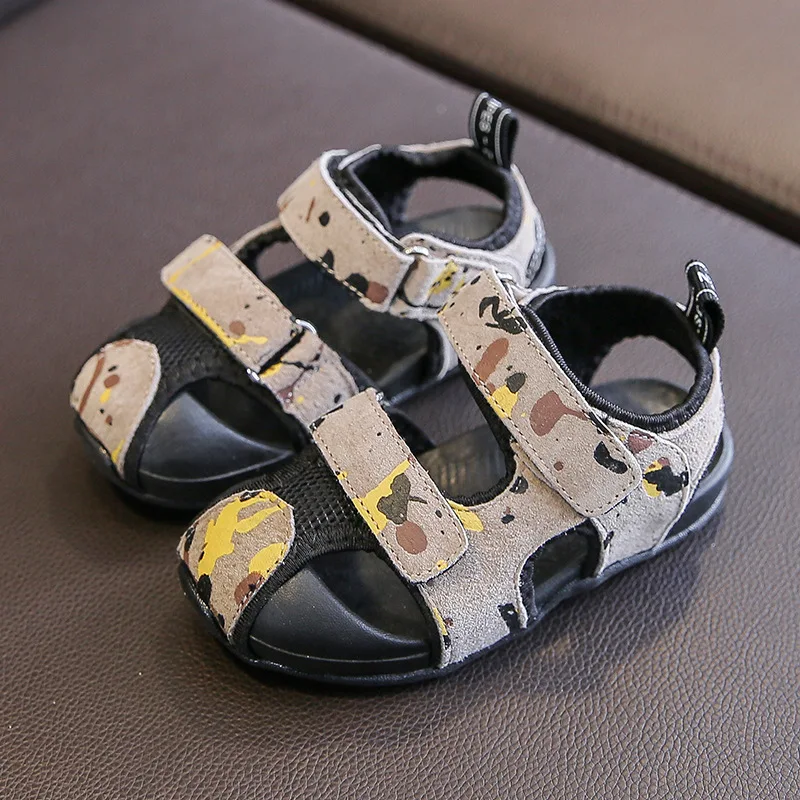 Сандалии для мальчиков модные босоножки на мягкой подошве Нескользящие