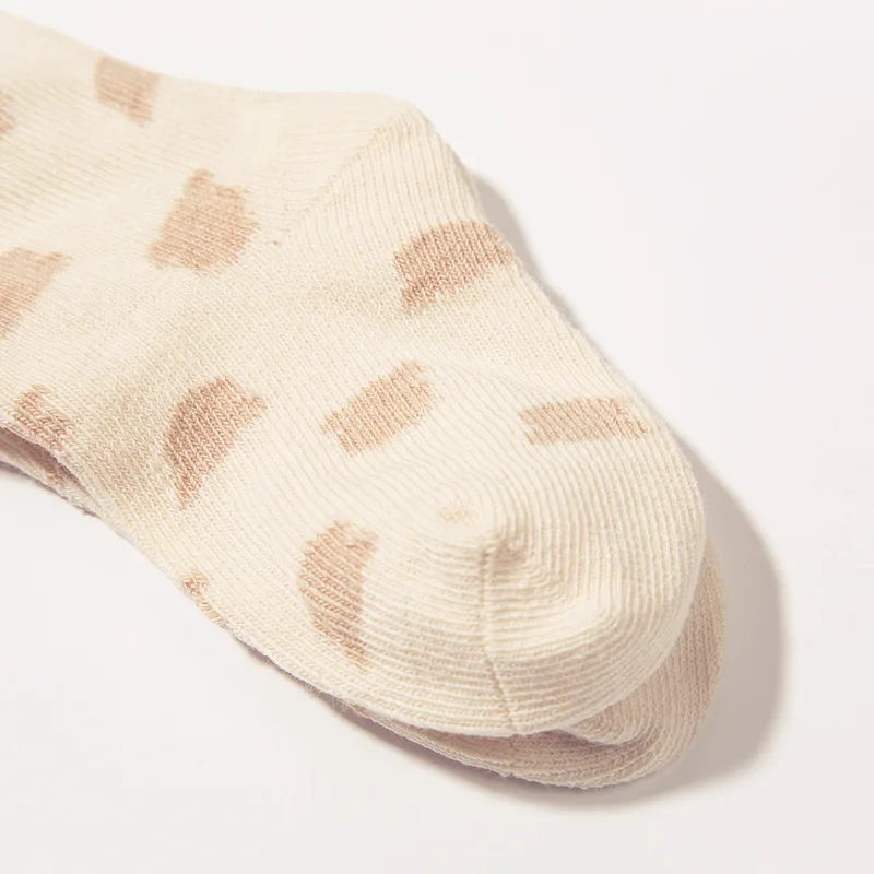 Носки для новорожденных хлопковые с жаккардовым рисунком на осень и зиму W001 |