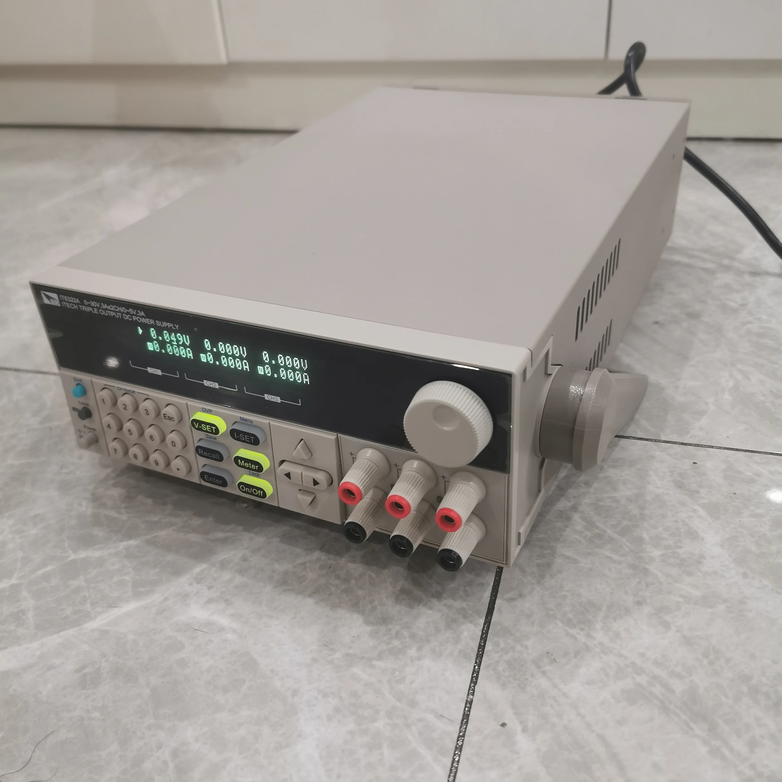 ITech IT6322A 30V/3A/90W 2CH 5V/3A/15W 1CH Triple Output DC Power Supply 110V/220V | Обустройство дома