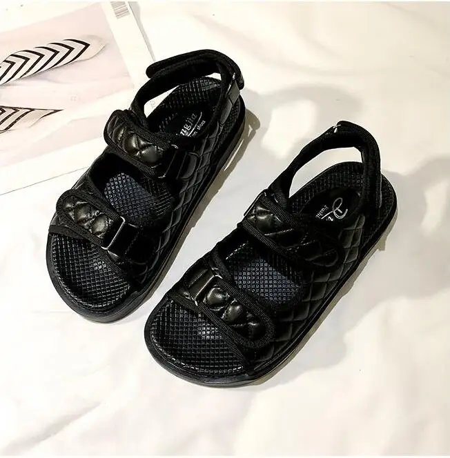 

Trend Sandals Summer New Flat Bottom British Style Velcro Embroidery Thick Bottom Casual Roman Fragrance Designer Shoes