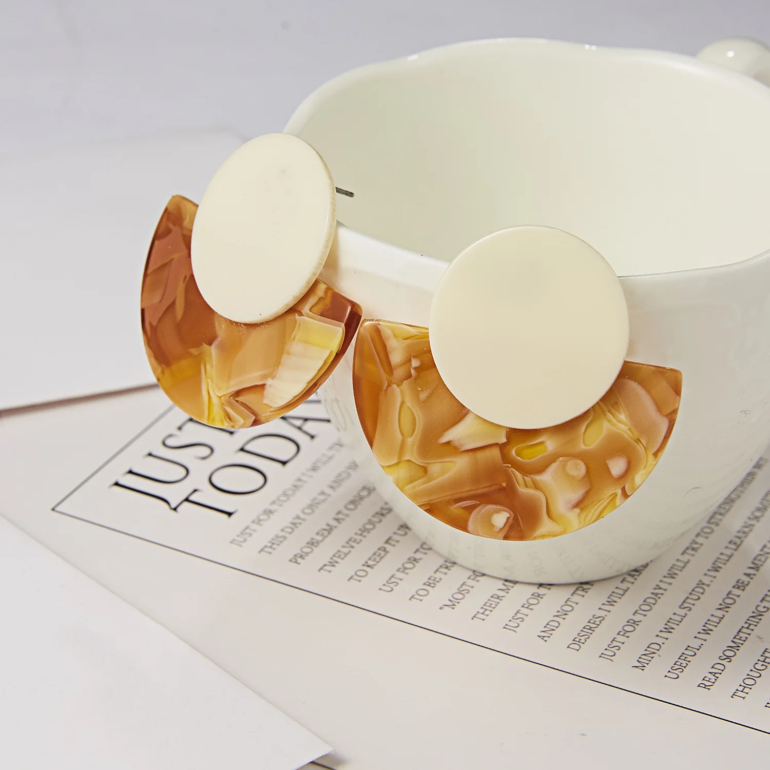 Богемные ацетатные акриловые серьги гвоздики для женщин трендовые Boho цветные