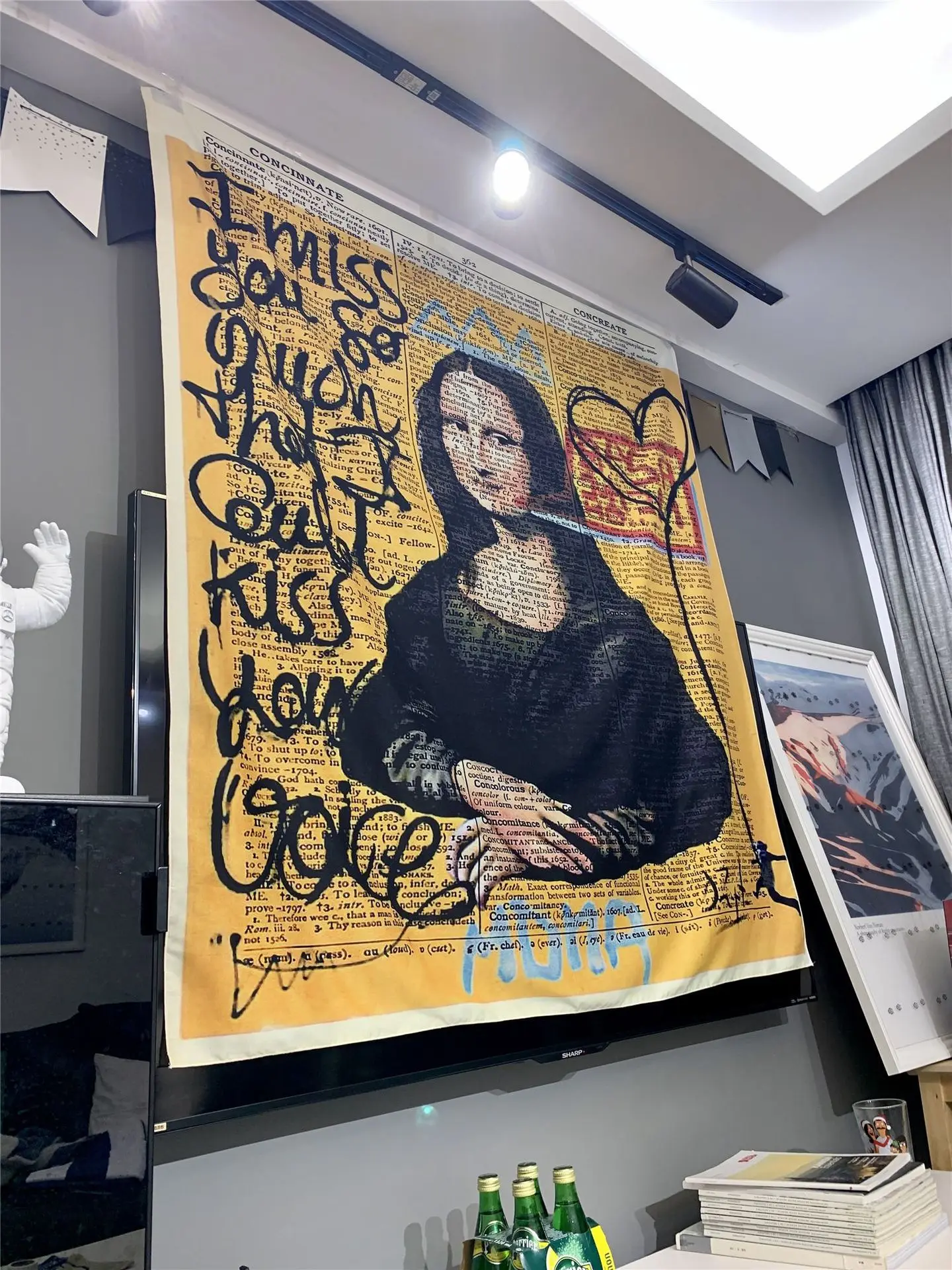 

Mona Lisa Graffiti Art Tapestry Wall Hanging Bohemian Beach Mat Polyester Blanket Yoga Mat Home Bedroom Art Carpet Room Decor