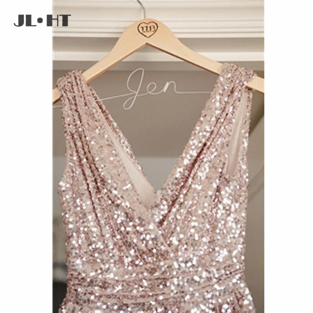 Женское платье подружки невесты короткое выше колена с V-образным вырезом для