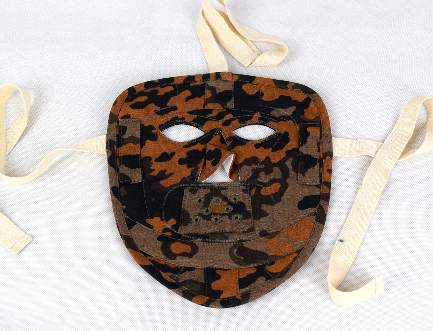 Реплика WW2 немецкая Элитная маска для лица из дуба Осенний цвет |