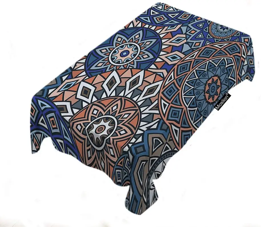 Богемная скатерть в стиле бохо с индийским этническим рисунком ретро
