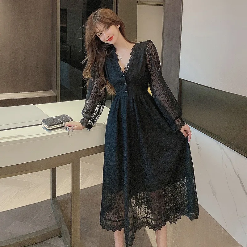 

Женские платья МАЗ