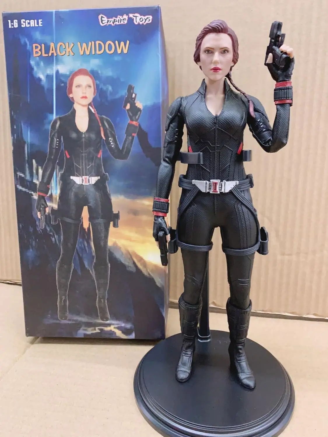 Экшн фигурка Crazy Toys 1/6 Супермена Черная Вдова смертельный штрих Капитан Америка
