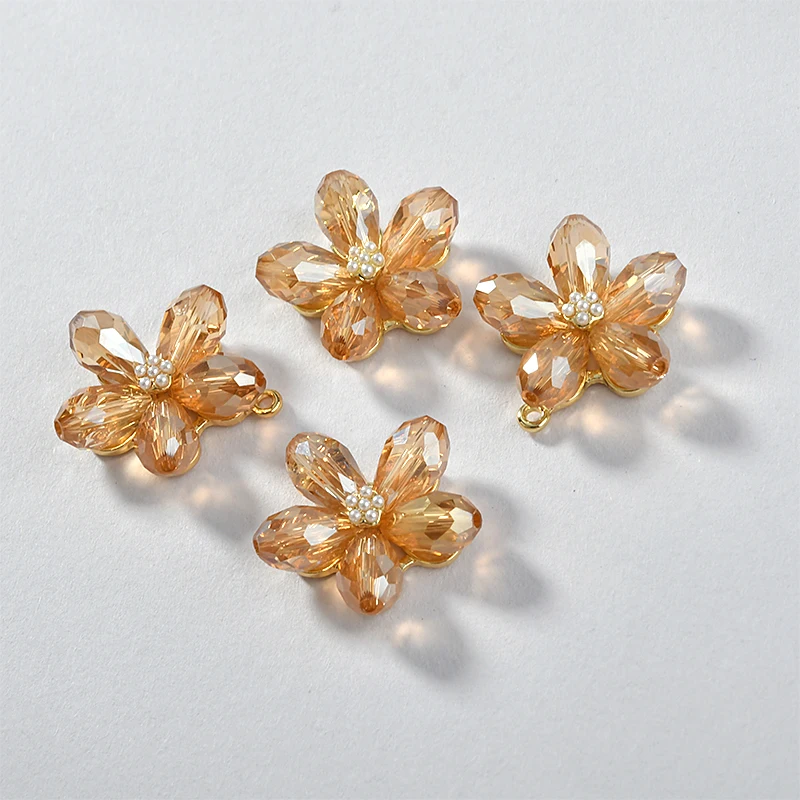 Высокого качества с украшением в виде кристаллов и лепестками из сплава цветок