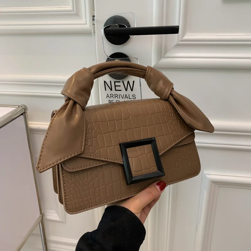 

Наплечная сумка с замком, новинка 2021, портативная маленькая квадратная сумка, простая однотонная Наплечная Сумка в Корейском стиле