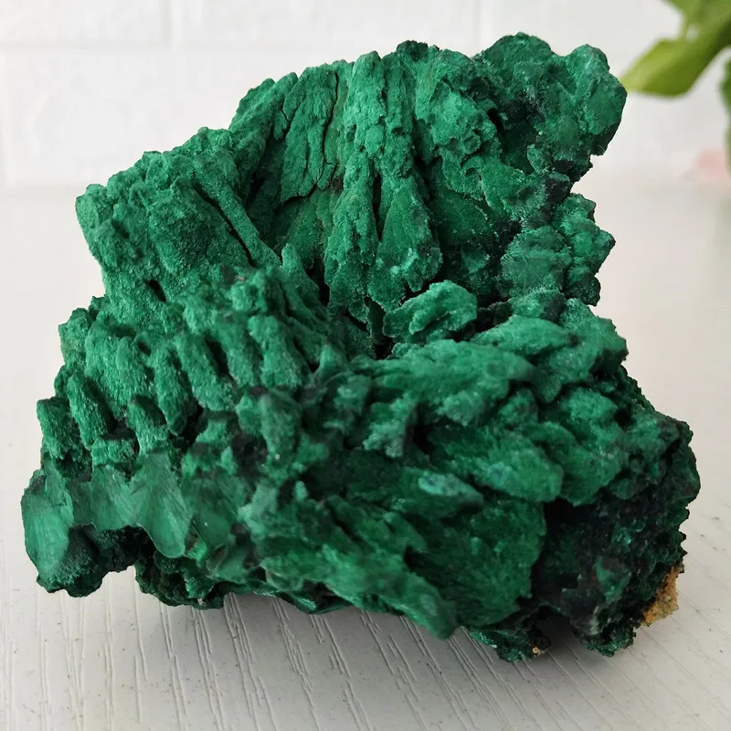 high quali Natural raw stones malachite velvet mineral specimen home furnishing   specimens Stones and collect  Healing crystals