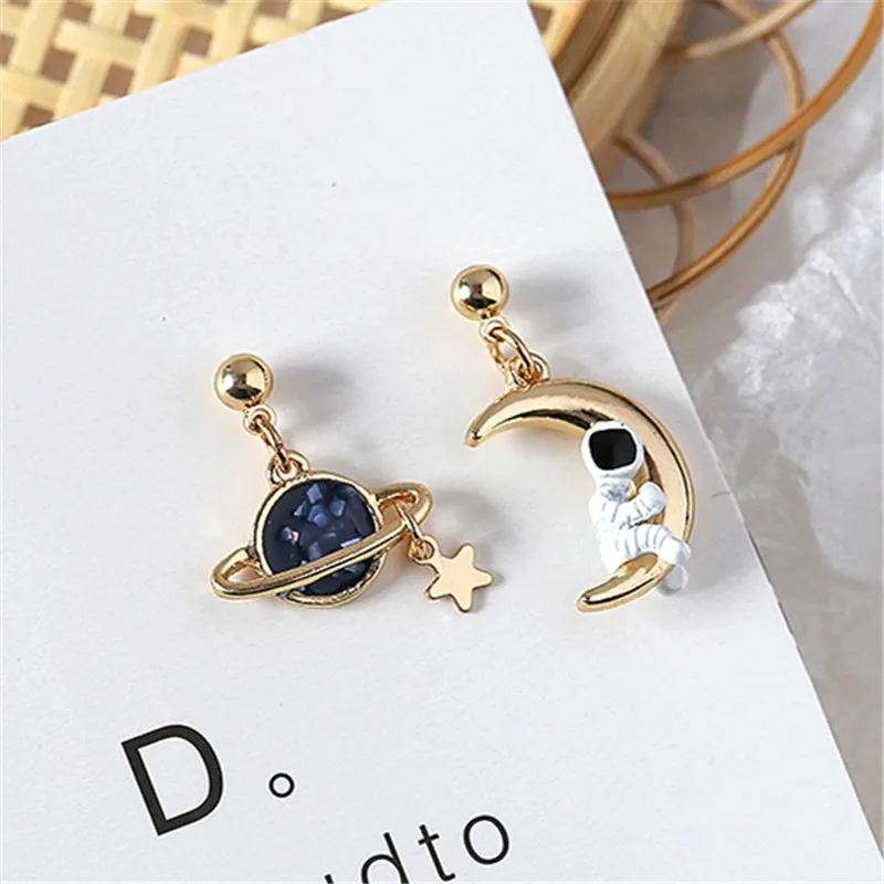 Женские серьги-гвоздики с Луной звездой и кисточками асимметричные