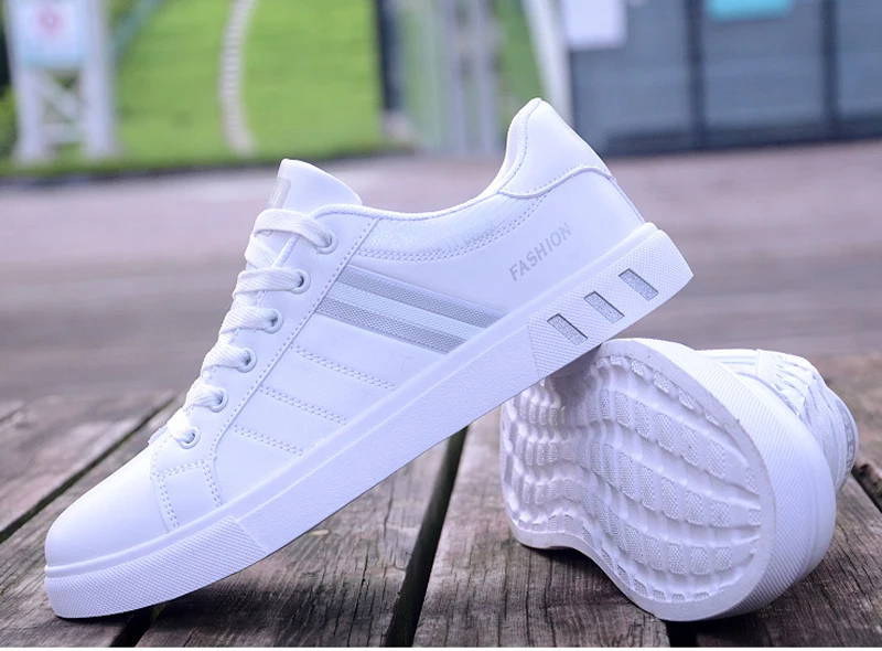 Кроссовки мужские из ПУ кожи на шнуровке удобные дышащие спортивные кроссовки