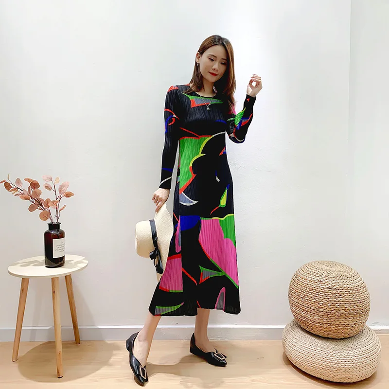 

Changpleat 2021 Fall new printed dress issey Miyake fold Plus Size Women's High Elastic Long Sleeve Round Neck Evening Dress