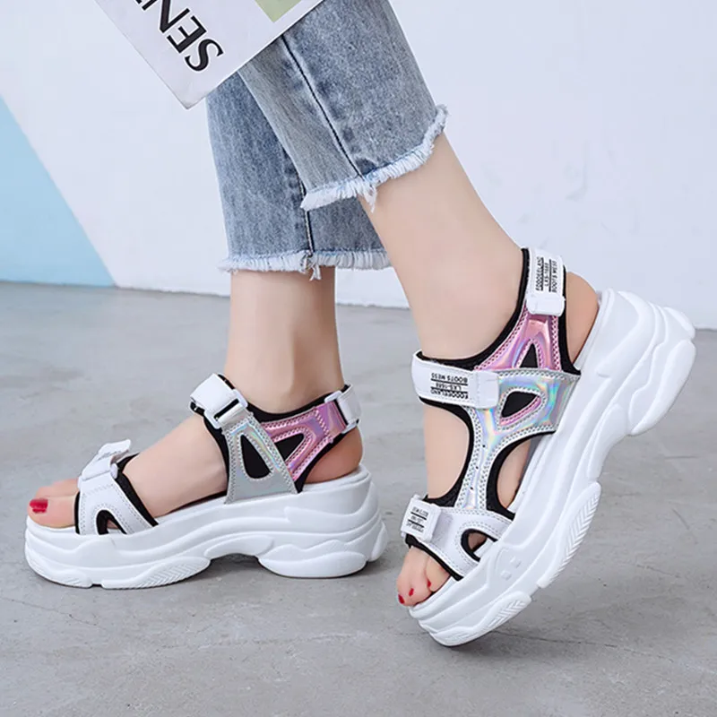 Летние женские туфли на скрытой платформе повседневные сандалии с застежкой