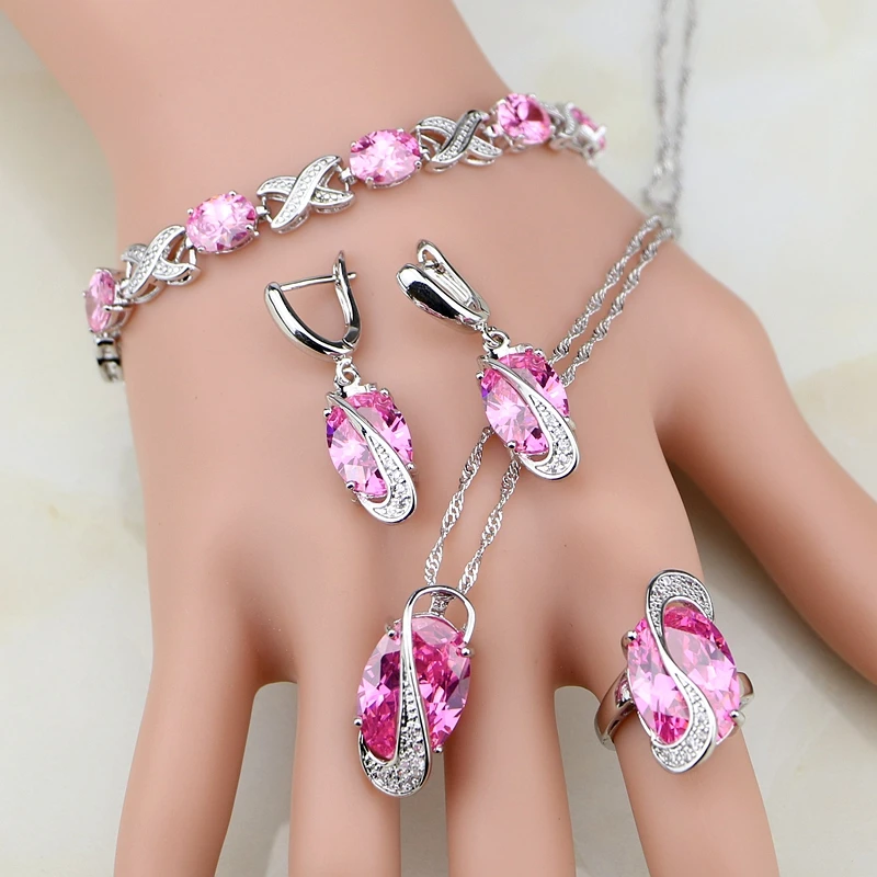 

Комплект из колье, серёг и кольца, из серебра 925 пробы