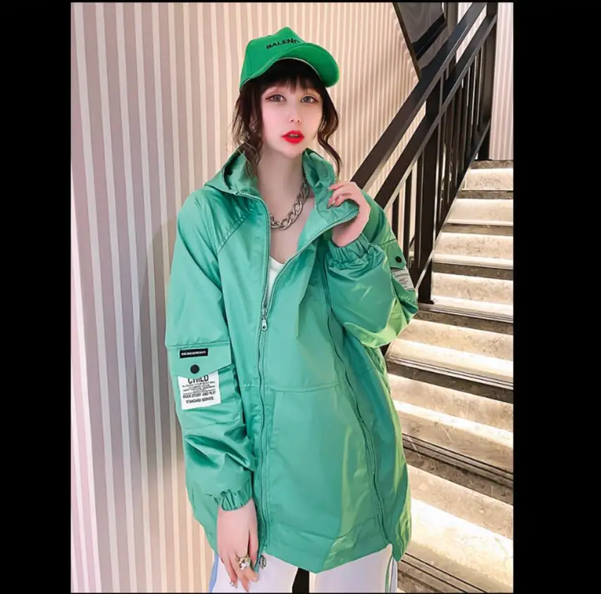Женская куртка на двойной молнии тонкая короткая ветровка в европейском стиле