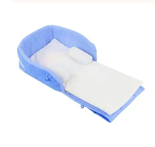 Blue Newborn Baby Portable Travel Bed Cradles Crib Infant Safety Folding Bed Infant Toddler Cradle Multifunction Storage Mommy Bag - Цвет: Blue
