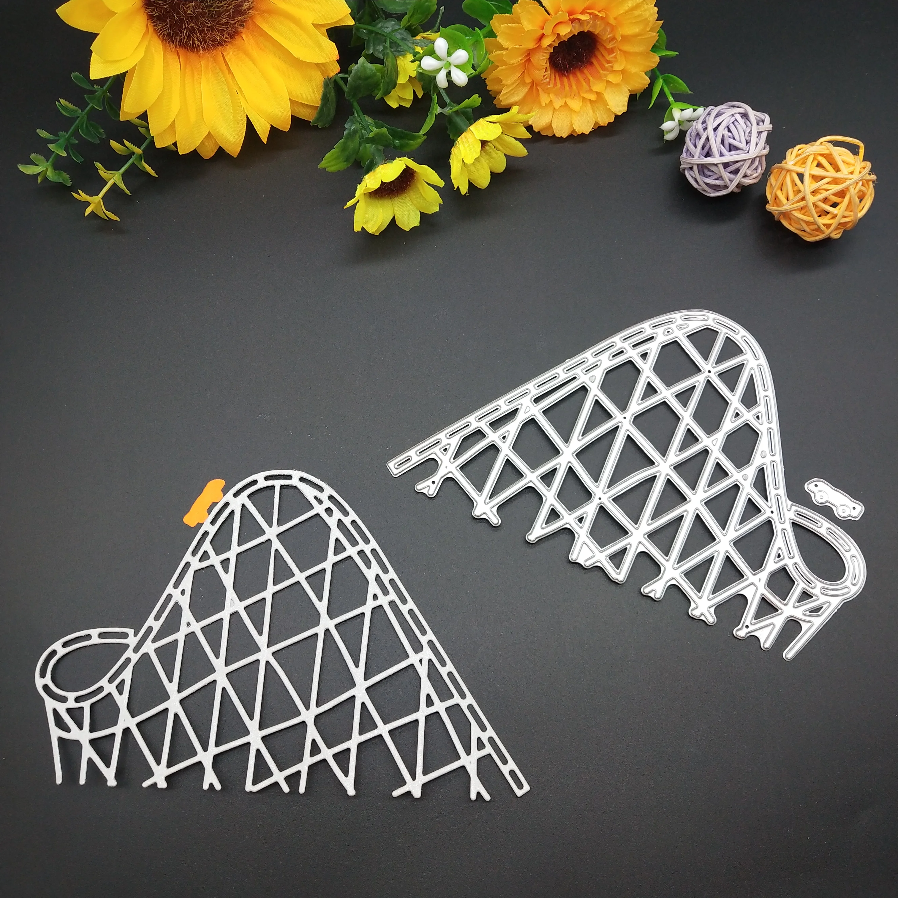 

New Metal Cutting Dies Roller Coaster New Stencils For DIY Scrapbooking Paper Cards Craft Making Craft Decoration 14.7*9.6 mm