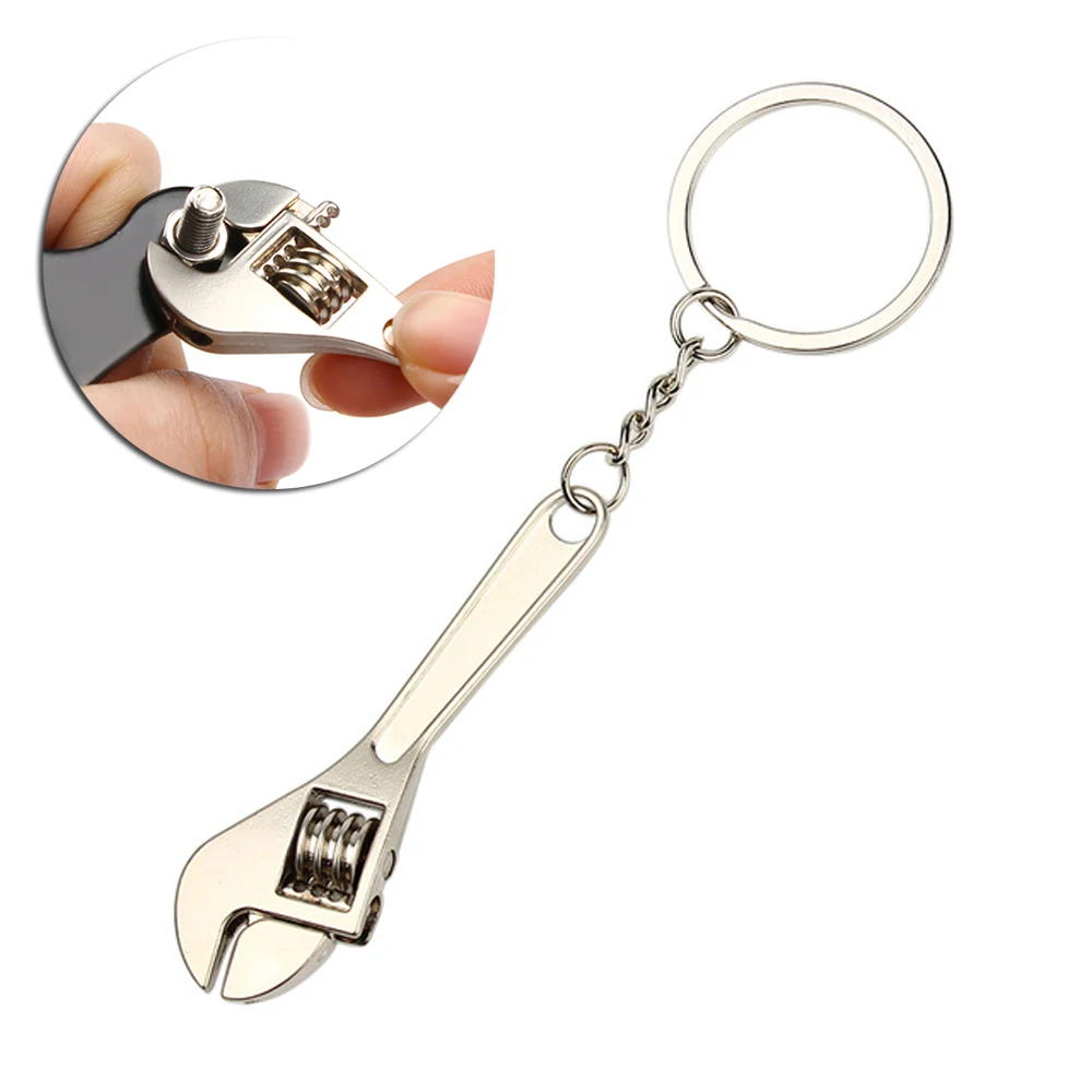 

1pc Creative Mini Adjustable Wrench Keychain Car Metal Wrench Style Universal Key Chain Creative Fashion Silver Compact Keychain
