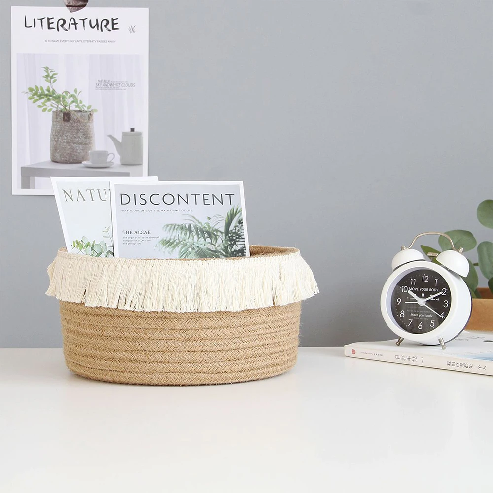 

Storage Basket Jute Woven Debris Organizer Baskets with Tassel Cosmetic Storage Box for Books Magazine Makeup Keys Clothes Toys