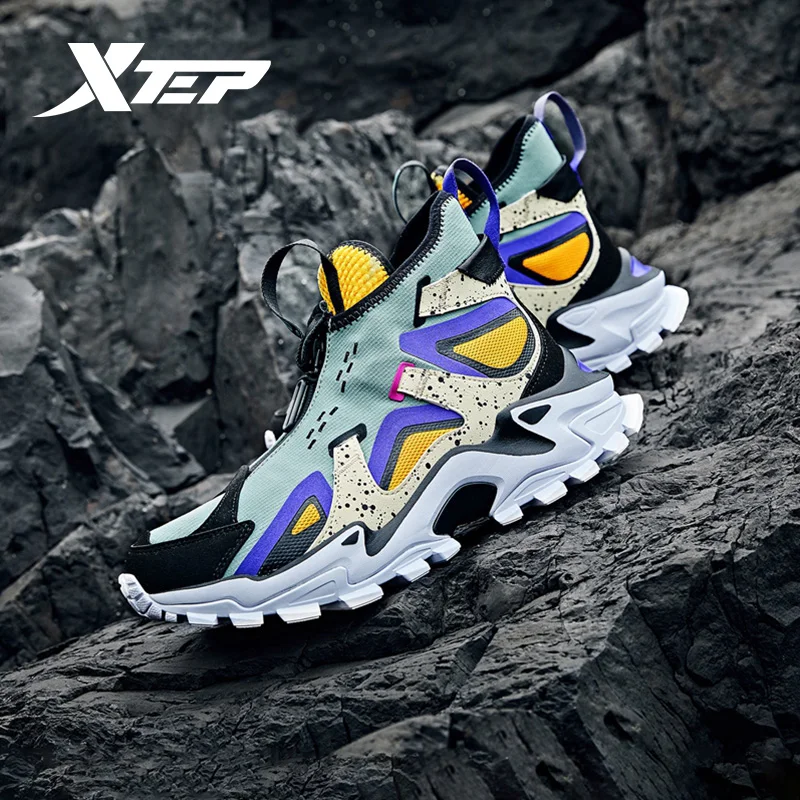 high cut sport shoes