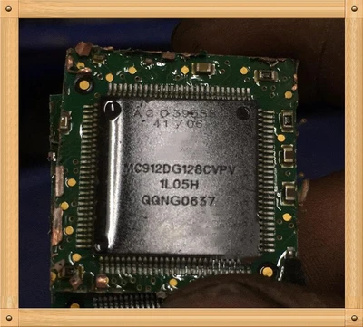 

1pcs/lot MC912DG128CVPV MC912DG128 QFP-112