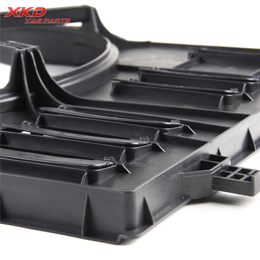 

5Q0121205AP Radiator Cooling Fan Shroud For V-W Golf J-etta MK7 1.4T 5Q0121205C