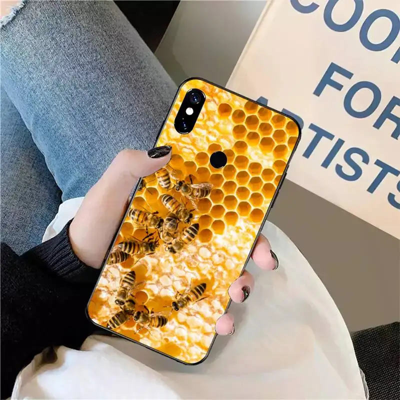 

Bumble Bee Honeycomb yellow pattern Phone Case For Xiaomi Redmi note 7 8 9 t max3 s 10 pro lite funda shell coque cover