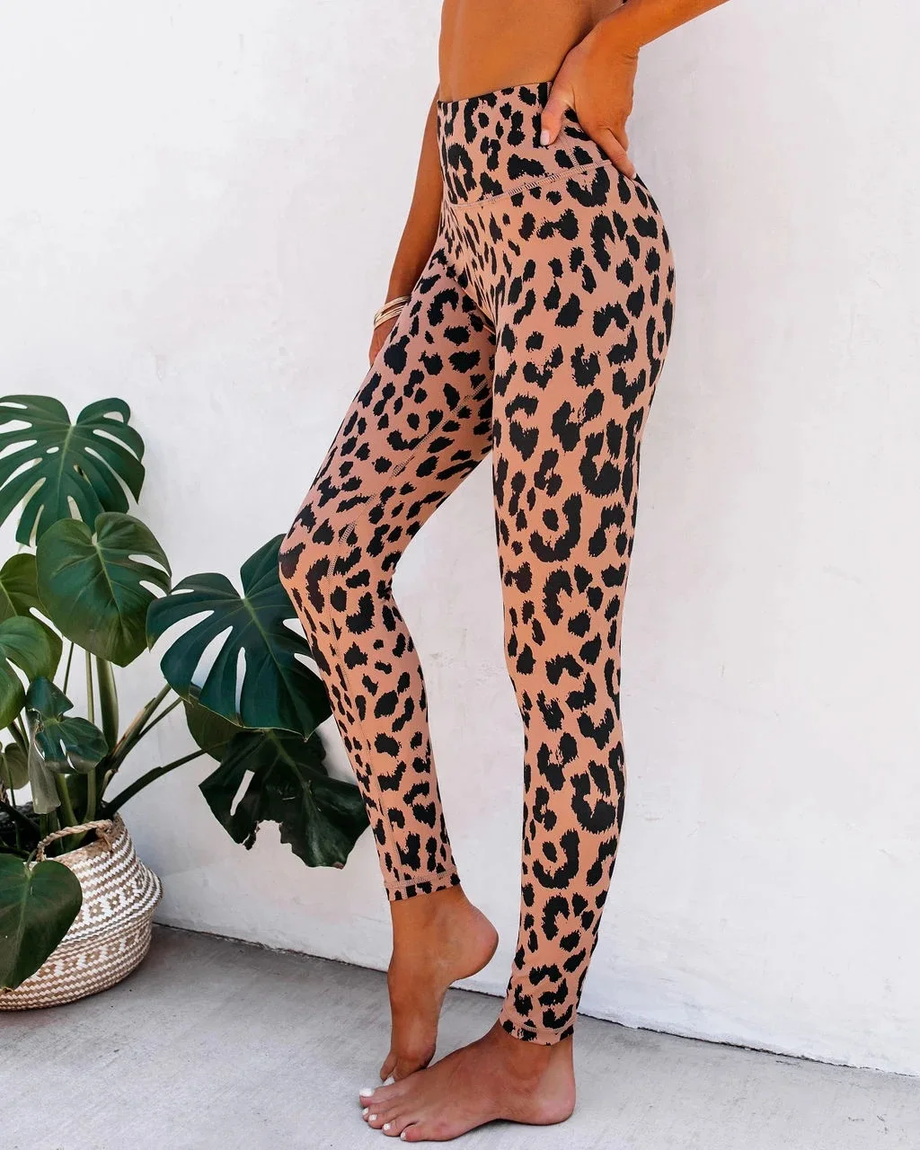 

2021 factory new hot sale women's pants Amazon EBay independent station sexy leopard print yoga pants ladies slim leggings