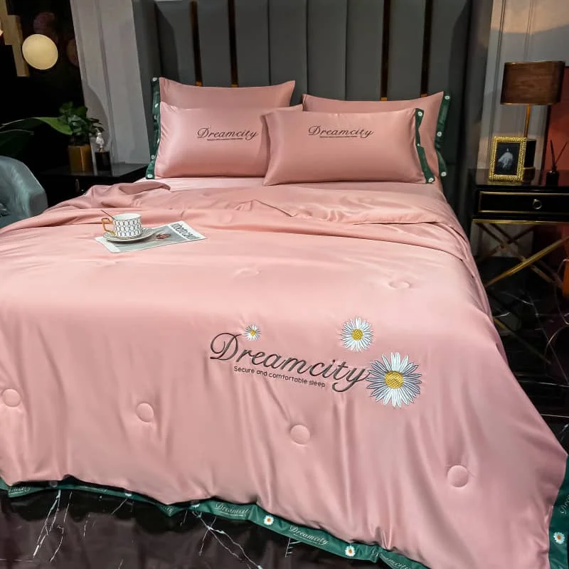 

Summer Quilt Adults Solid Color Comforter High Quality Embroidery Air-conditioned Thin Quilts Queen King Full Size Cool Blanket