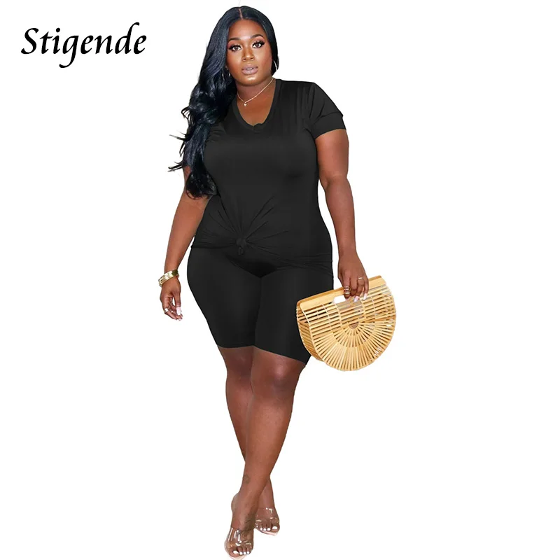 

Женский костюм-двойка из футболки и шортов, большого размера