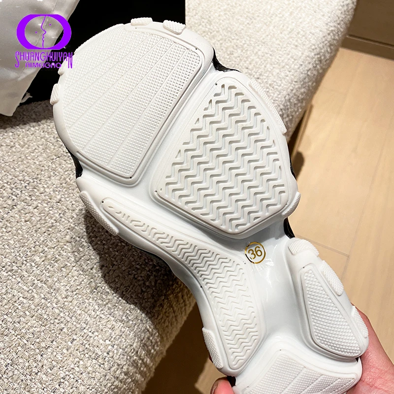 

Spring Hot Fashion New Sneaker Casual Comfort Light Running Women Shoes Lace Up Mix color Track Outdoor Ladies Shoes AIMEIGAO
