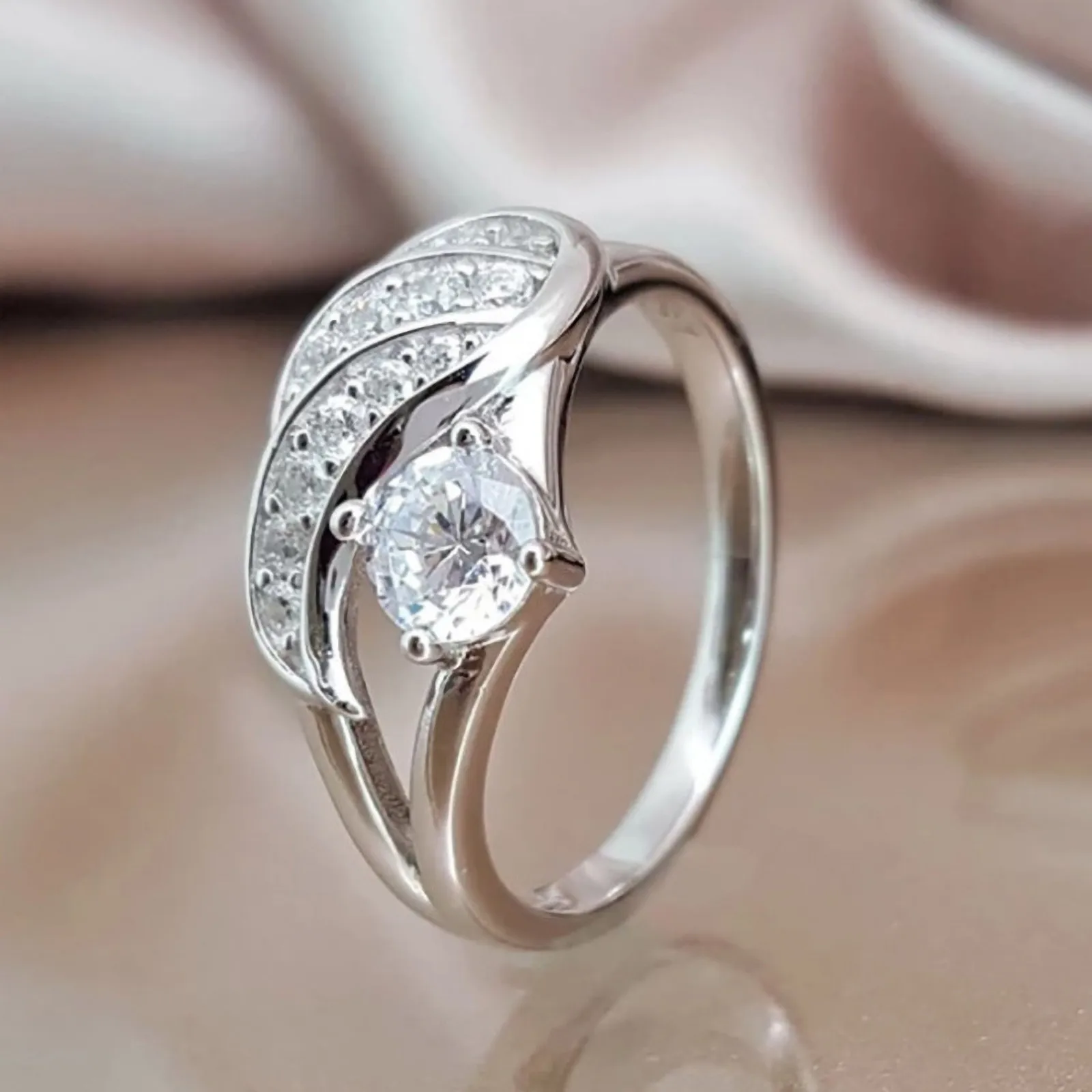 Ко Дню Святого Валентина серебряное кольцо Свадебные цирконами для помолвки