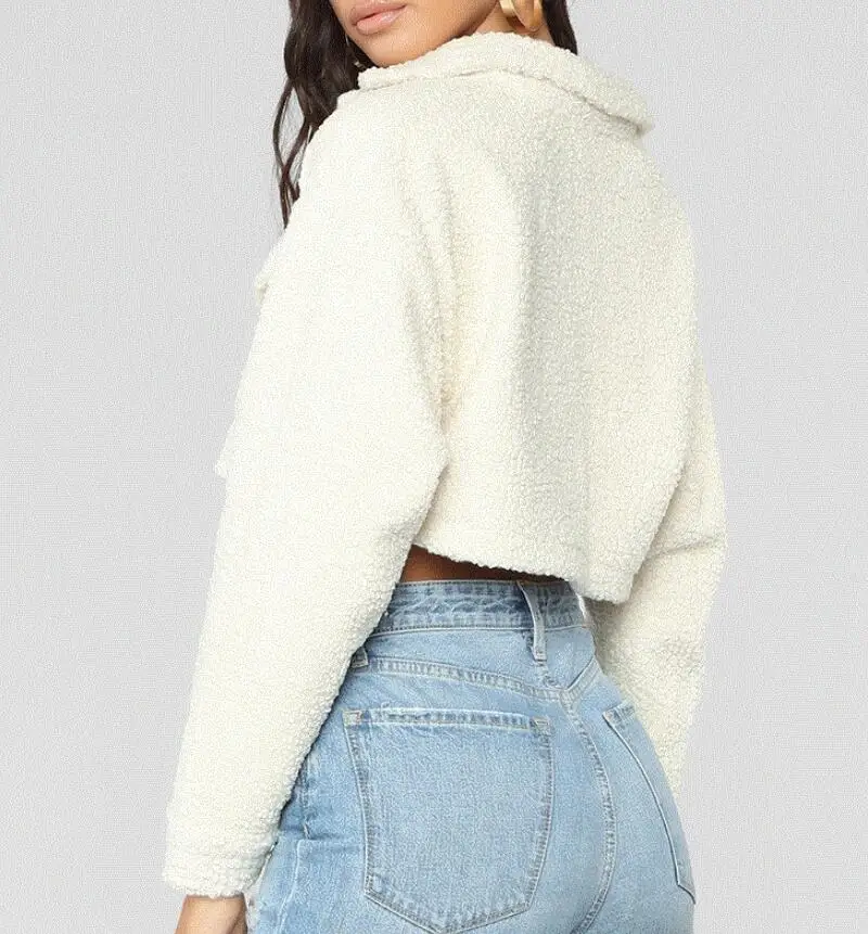 Куртка женская короткая однотонная с отложным воротником утепленная верхняя