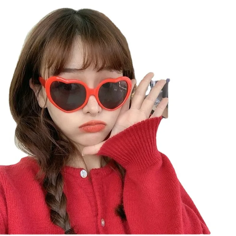 

New Fashion Love Heart Cat Eye Sunglasses Women Brand Designer Vintage Gradient Sun Glasses Female Shades Oculos De Sol