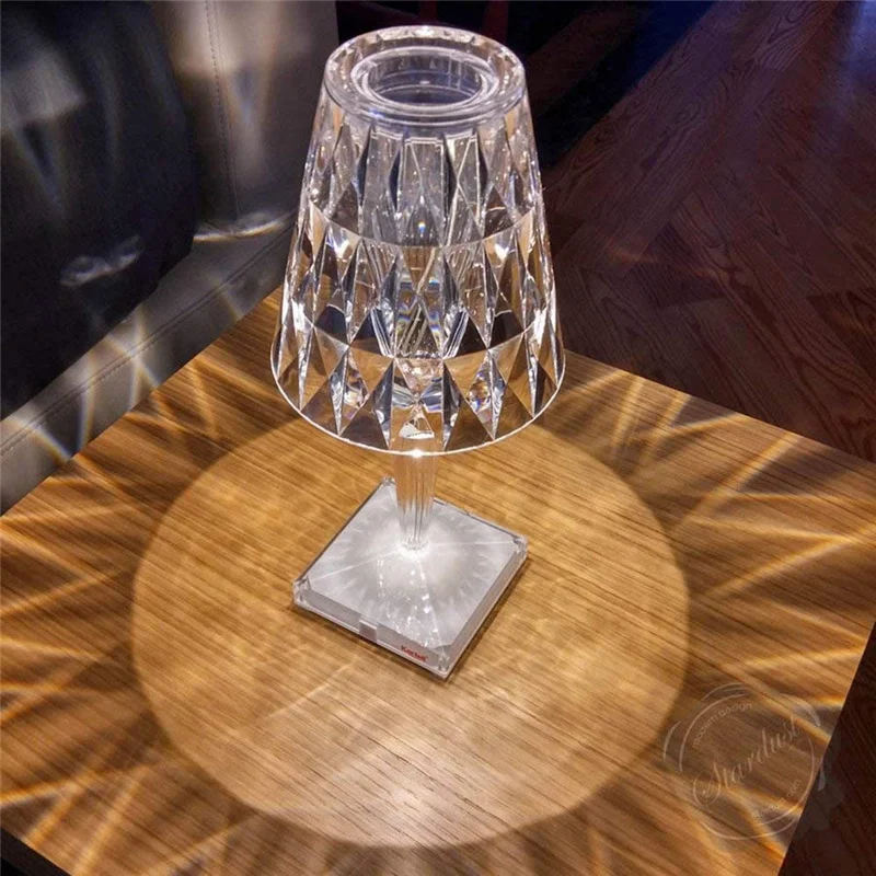 

USB Jack Acrylic Table Lamp Crystal Desk Light For Bar Bedroom Bedside Coffee Shop Night Light Indoor Decoration