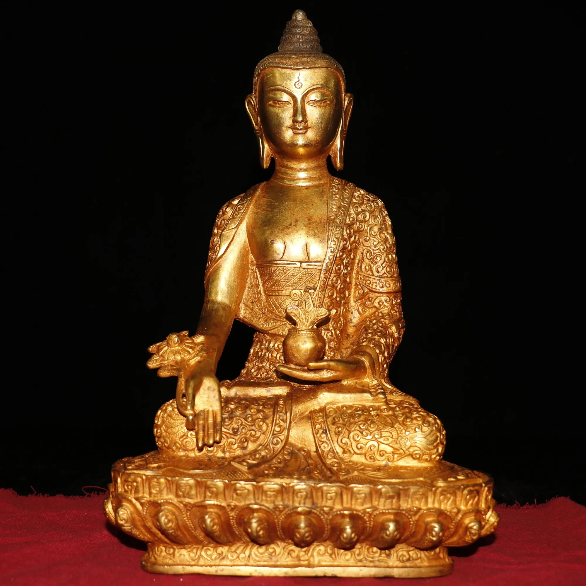 

12"Chinese temple collection Old Bronze Gilt Real gold Medicine Buddha Shakyamuni Sitting Buddha Enshrine the Buddha