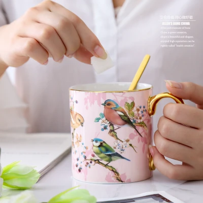 

European Bone China Mug Pastoral Pink Flowers And Birds Afternoon Tea Cup Milk Coffee Tea Mug With Spoon Gift Box Drinkware
