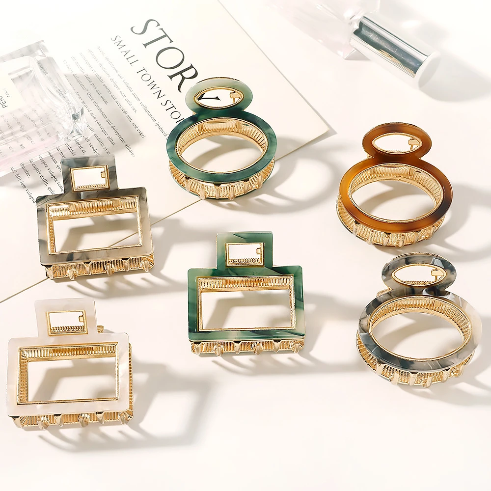 

Metal Hairpin Temperament Light Luxury Acetate Geometric Back Head Plate Hair Catch Hollow Shark Clip Hair Accessories Female