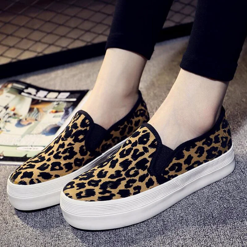 Женские кроссовки с круглым носком леопардовые парусиновые туфли
