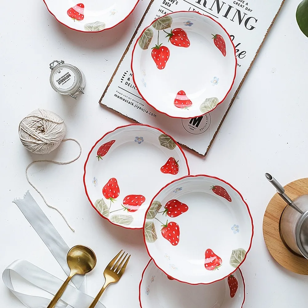 Красная миска в форме клубники керамическая Салатница для рисового супа