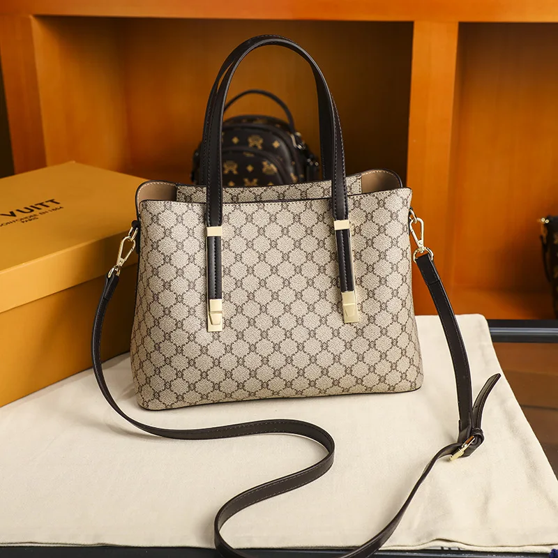 

Luxury Brand High-quality Genuine Leather Classic Simple Atmosphere Ladies Handbag Fashion One-shoulder Messenger Bag Monogram