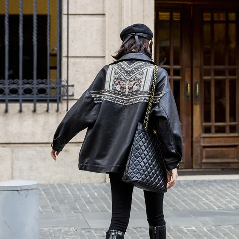 

Spring 2022 Loose Embroidery Heavy Industry Rivets Faux Leather Motorcycle PU Jacket Casual Fashion Leather Jacket Streetwear