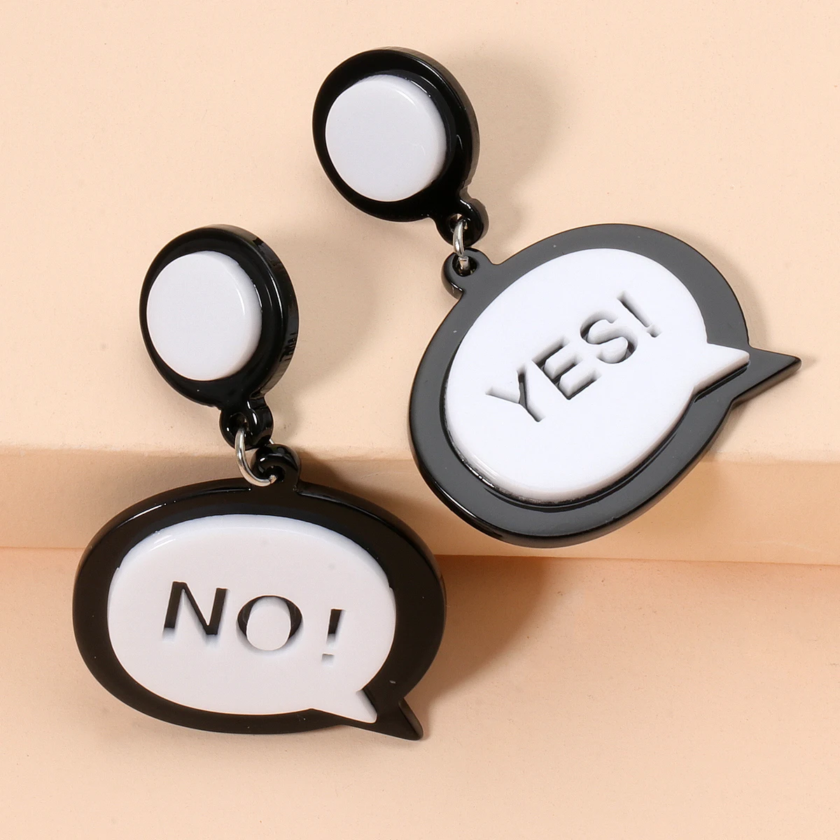 

Yes No Statement Earrings Wholesale New Black White Resin Women Big Dangle Earrings Hanging Wedding Pendientes Jewelry 2021