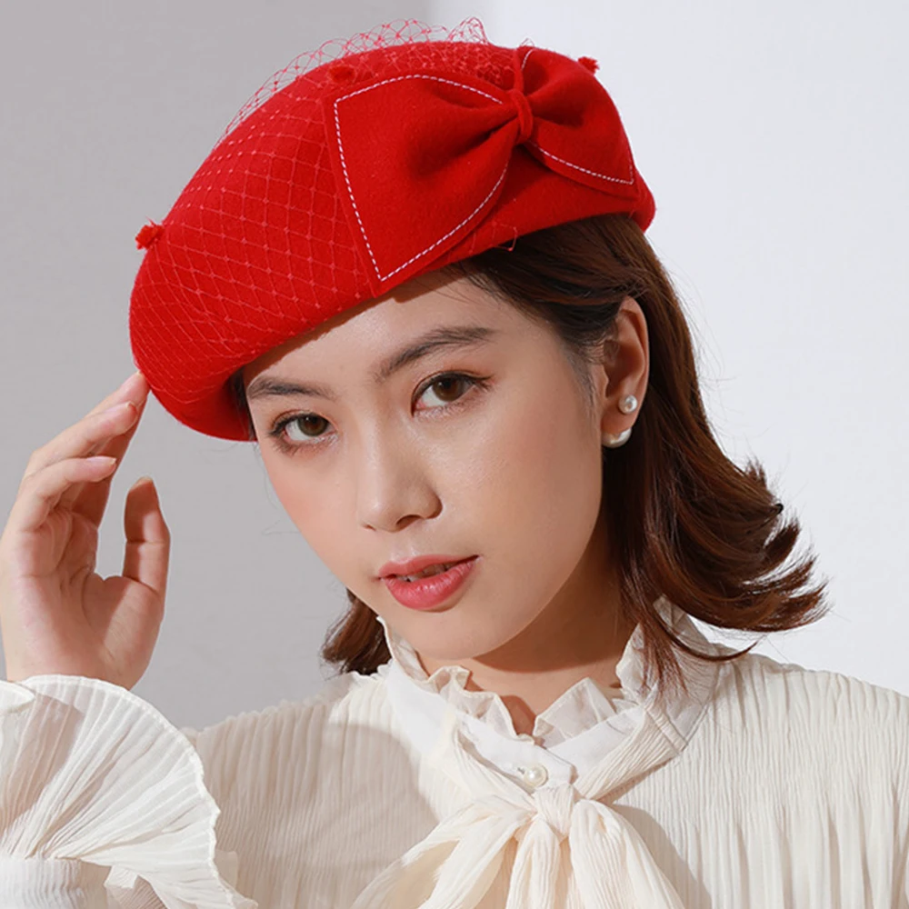 Женская фетровая шляпа FS элегантная с фетровым верхом и фатином красного черного