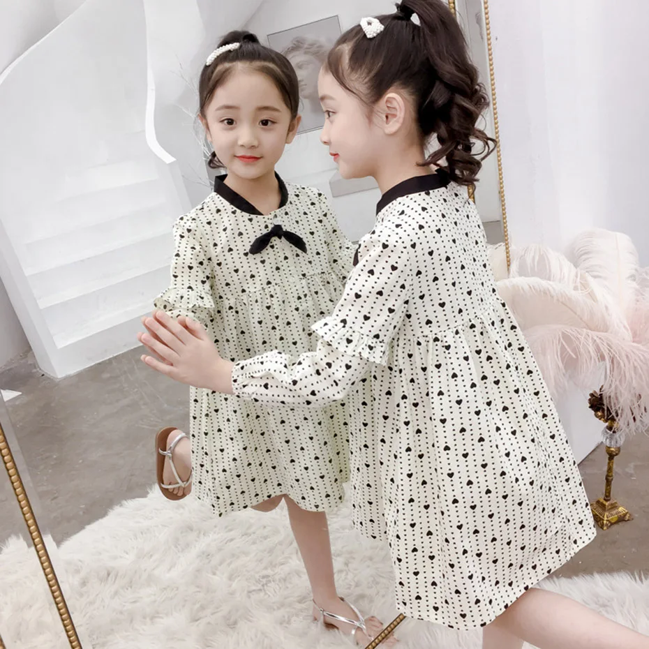 Платье для девочек с принтом в виде сердца вечерние платья Плиссированное