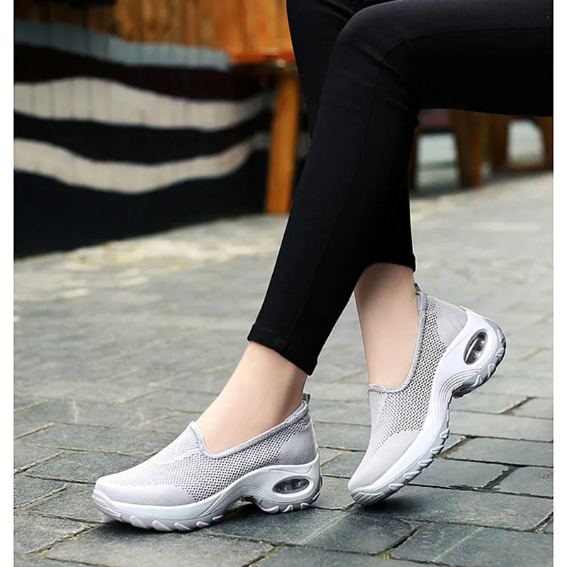 TEMOFON/Летняя обувь Женские кроссовки Дышащие сетчатые Цвет серый черный